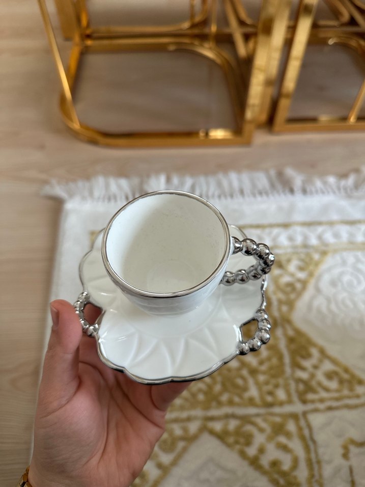 Gri Detaylı Beyaz Fincan Takımı - Görsel 2