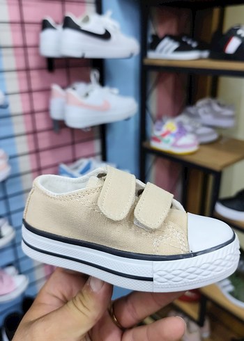Beyaz Bağcıklı çocuk Sneakers