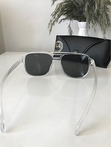 Beden Rayban marka güneş gözlüğü