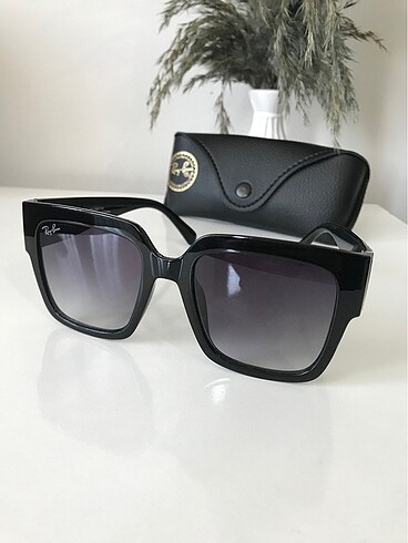 Rayban marka güneş gözlüğü