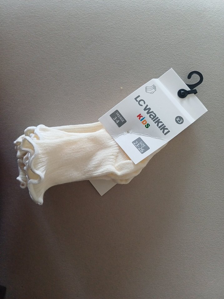 Kız Çocuk Beyaz Örgü Çorap - Görsel 2