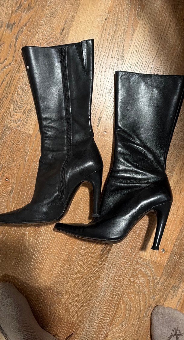 Siyah Deri Dizaltı  Stiletto Botlar - Görsel 2