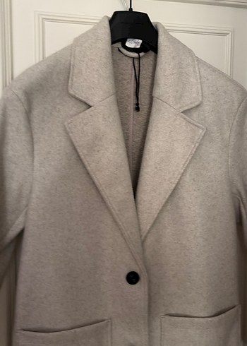 Düğmeli Bej Klasik Kaban - Görsel 2