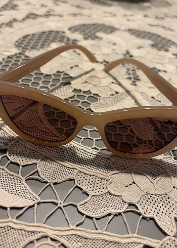 Bej Dantelli Retro Kadın Güneş Gözlüğü - Görsel 2