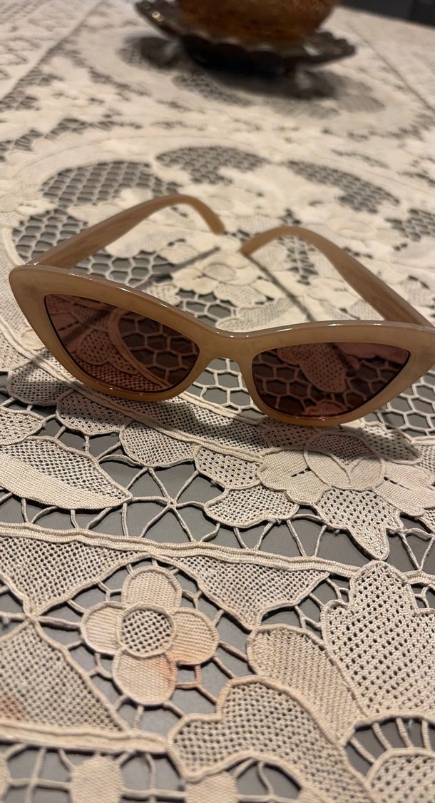 Bej Dantelli Retro Kadın Güneş Gözlüğü - Görsel 3