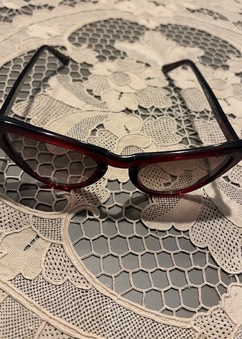 Bordo Dantel Detaylı Retro Kadın Güneş Gözlüğü - Görsel 2
