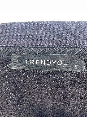 s Beden siyah Renk Trendyol & Milla Sweatshirt %70 İndirimli.