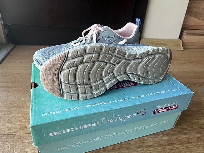 40 Beden mavi Renk Skechers spor ayakkabı