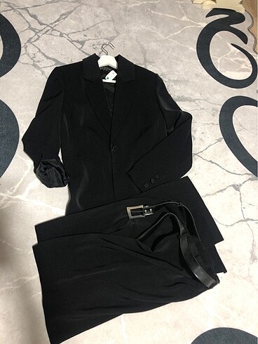 Siyah bayan ceket
