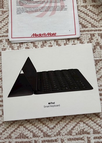 Apple iPad Siyah Smart Keyboard
