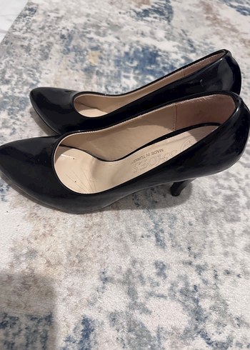 Siyah Parlak Stiletto Kadın Ayakkabı - Görsel 4