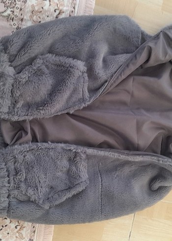 Kapüşonlu Gri Peluş Kız Yeleği - Görsel 3