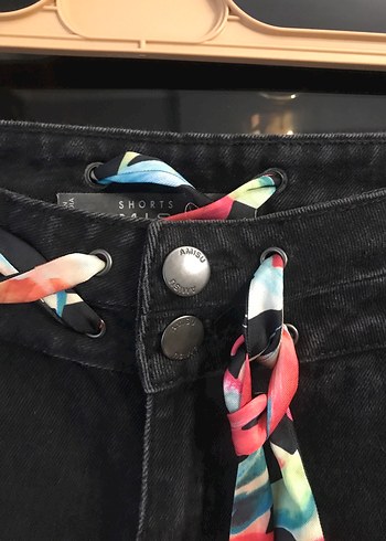 Bohem Çok Renkli Bağcıklı Kot Şort - Görsel 3