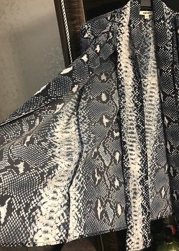 Yılan Desenli Uzun Kollu Kadın Ceket - Görsel 7