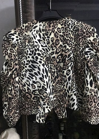 Leopar Desenli Kürklü Kısa Kadın Yelek - Görsel 5