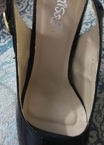 Siyah Parlak Yılan Desenli Tokalı Stiletto - Görsel 6