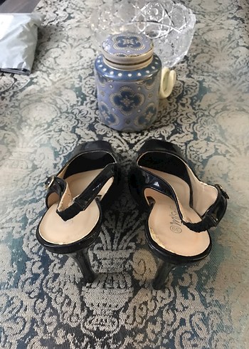 Siyah Parlak Yılan Desenli Tokalı Stiletto - Görsel 8