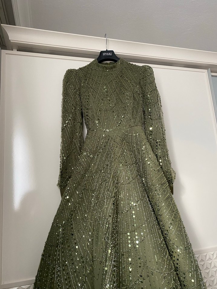 MERVEN AKYÜZ - HAKİ TESETTÜR ABİYE - Görsel 4