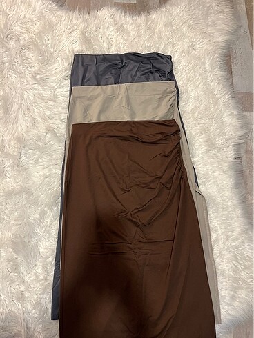 xl Beden Stradivarius uzun yırtmaçlı etek