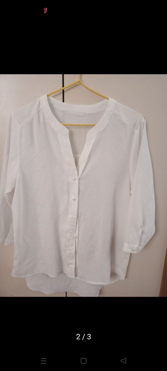 Beyaz V Yaka Düğmeli Gömlek - Görsel 2
