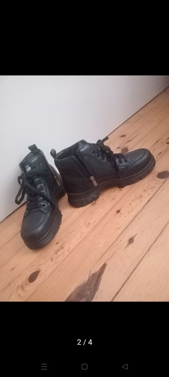 Siyah Spor Tarzı  Kadın Bot - Görsel 2