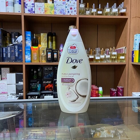 Dove Yasemin ve Hindistan Cevizi Sütlü Duş Sütü 500ml.