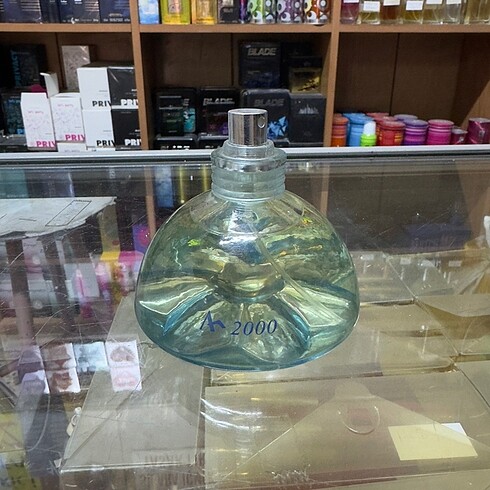 Yasemin Akat AKAT 2000 Mavi Edt 100ml. Bayan Parfümü