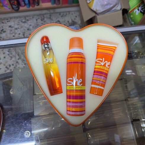  Beden She Happy Edt 50ml + Deo 150ml + Body Losyon SET