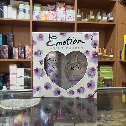 Diğer Emotion Asian Garden Edt 50ml + Deo SET
