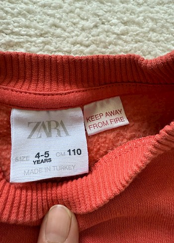 Zara Erkek Çocuk Renkli Baskılı Sweatshirt