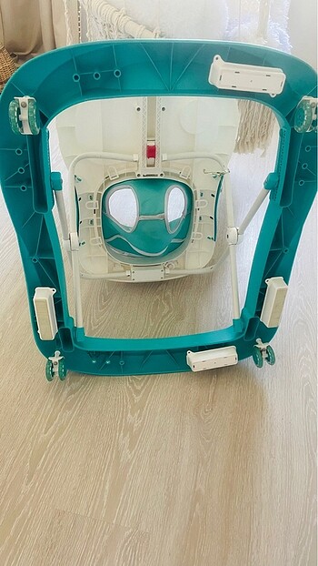 Beden Yürüteç biraz deforme olmuş ama kullanımda sıkıntı yok