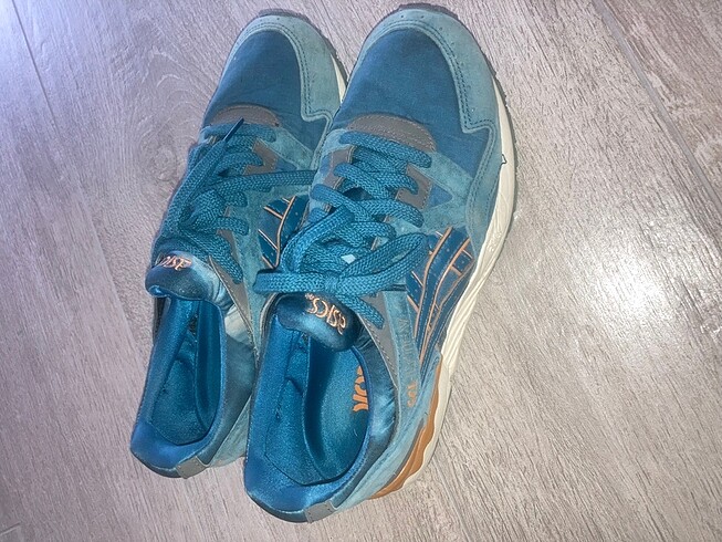 40 Beden Asics 40.5