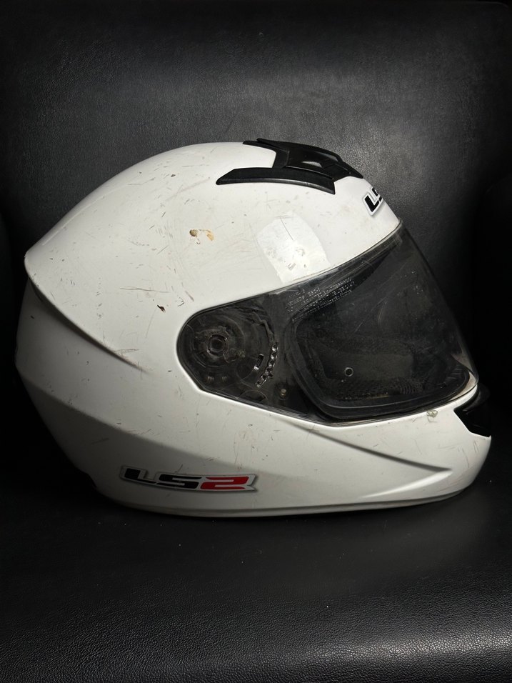 Beyaz ls2 kask - Görsel 4