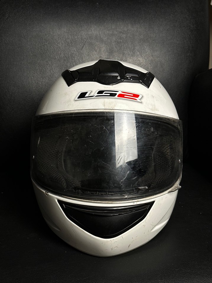 LS2 MOTOR KASKI - Görsel 4