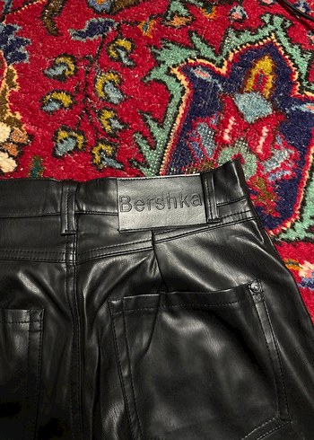 Bershka Kadın Deri pantolon - Görsel 3