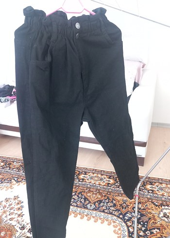 Siyah Bel Detaylı Loose Fit Kot Mom Jean