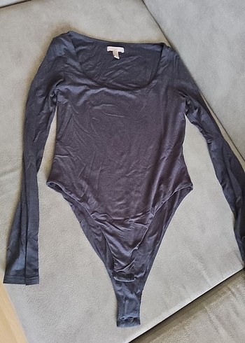 Gri V Yaka Uzun Kollu Fitted Bluz