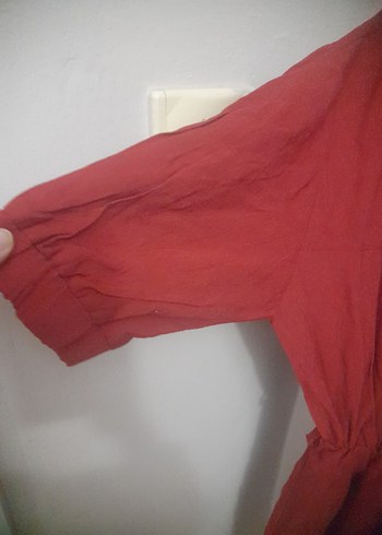 Kısa Kollu Parlak Kırmızı Midi Elbise - Görsel 3