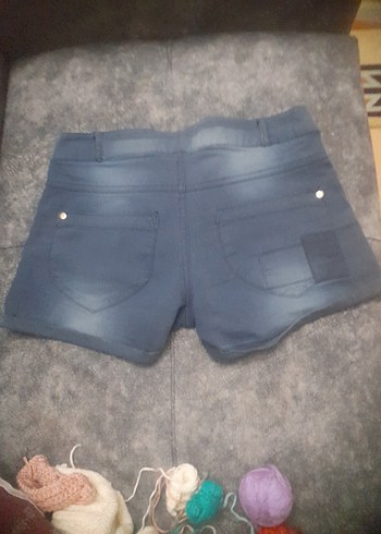 Nakışlı Gri Mini Denim Şort - Görsel 2