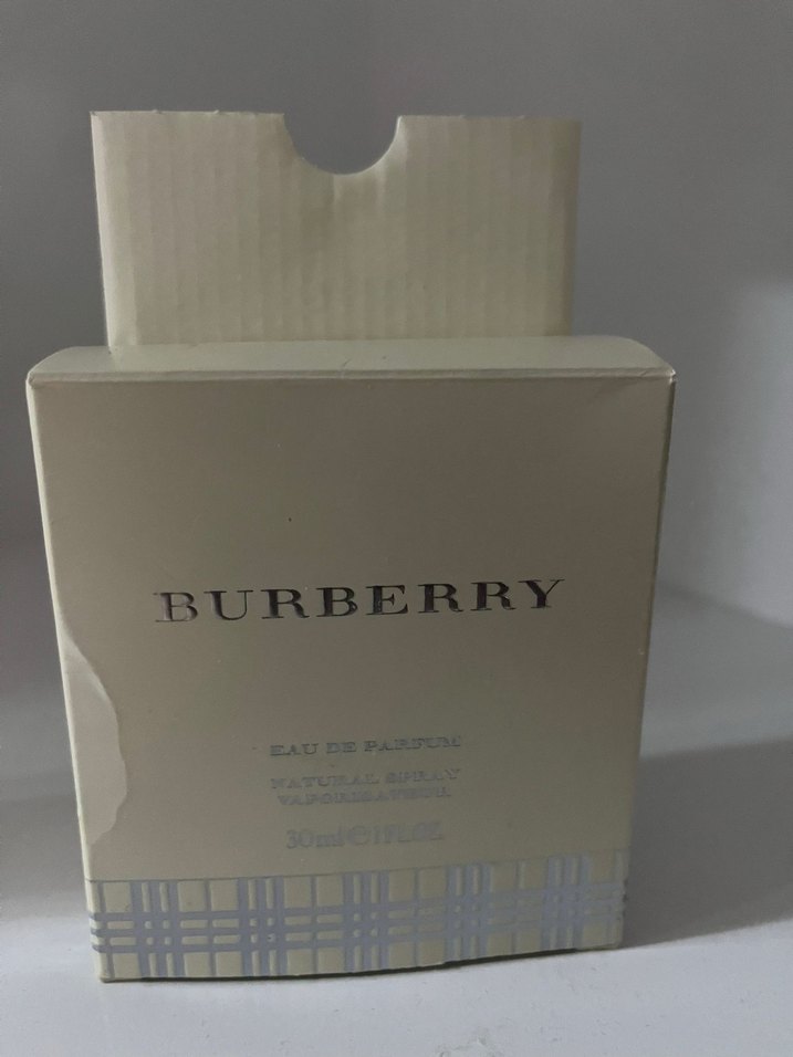 Orjinal Burberry Kadın Parfüm 30 ml - Görsel 4