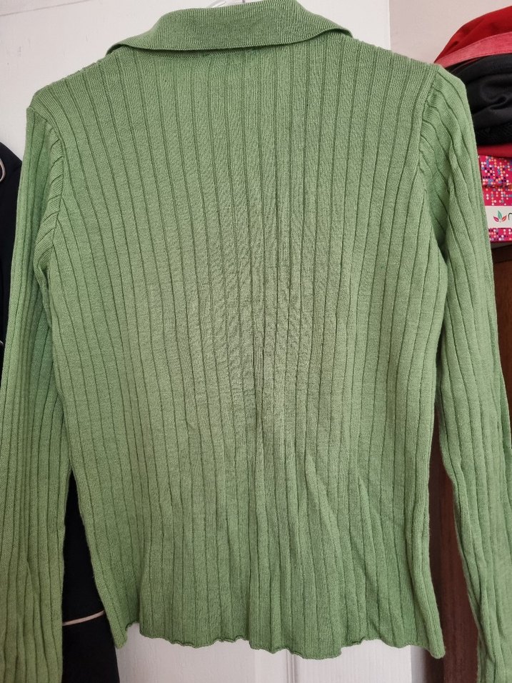 Yeşil V Yakalı Uzun Kollu Triko Kazak - Görsel 2