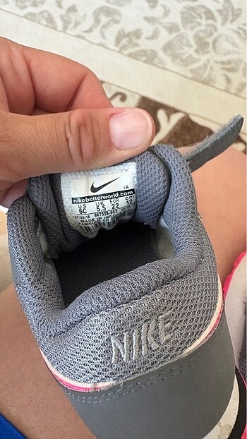 22 Beden pembe Renk Nike kız çocuk spor ayakkabı