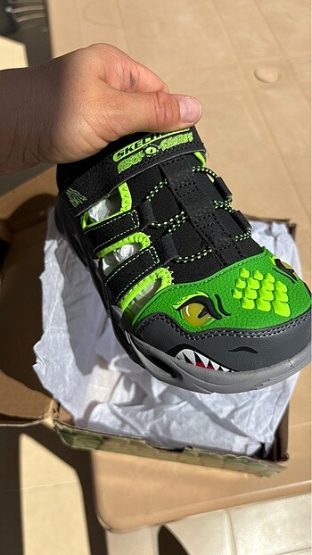 Skechers Erkek Çocuk Işıklı Sandalet