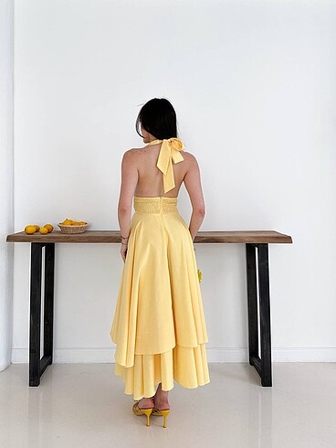 Zara Butter yellow boyundan bağlamalı elbise