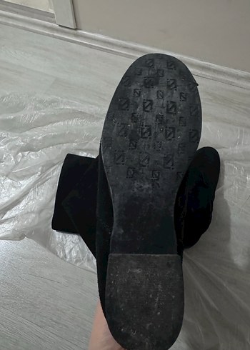 İnci Siyah Süet İnce Topuklu Diz Boyu Kadın Çizme - Görsel 5