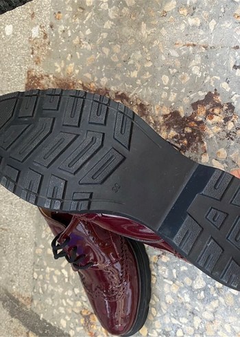 39 Beden Bordo Parlak Rugan Kadın Klasik Ayakkabı