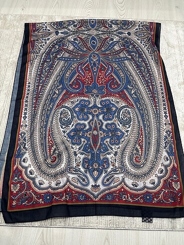 Etnik desen şal