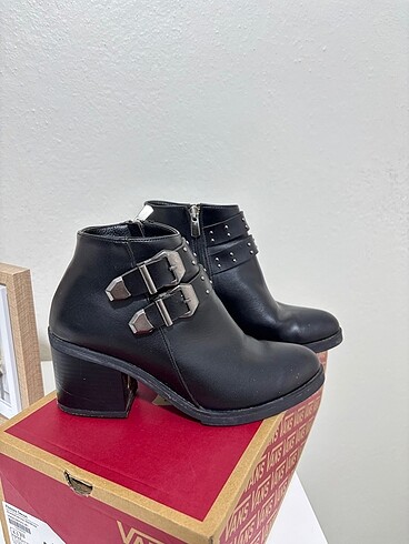 Topuklu bot - Görsel 2