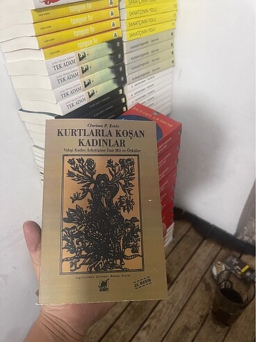 Kurtlarla koşan kadınlar