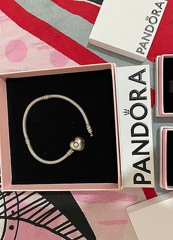 Beden beyaz Renk 2 Adet Charmli Pandora Bileklik